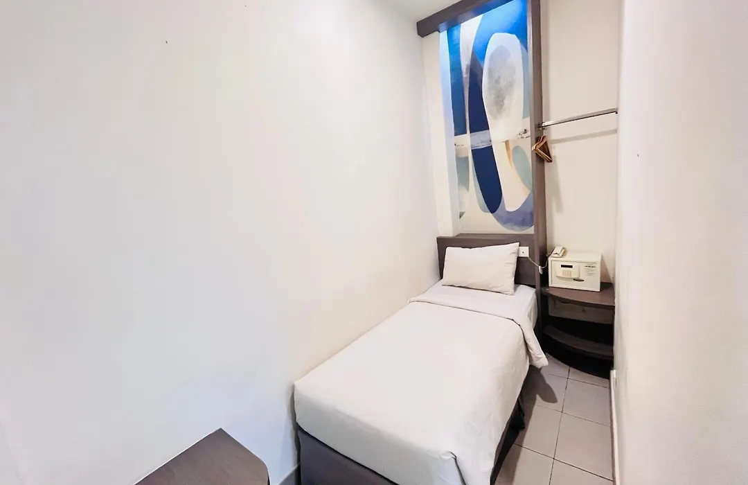 Hotel 88 Kedoya Jakarta-1
